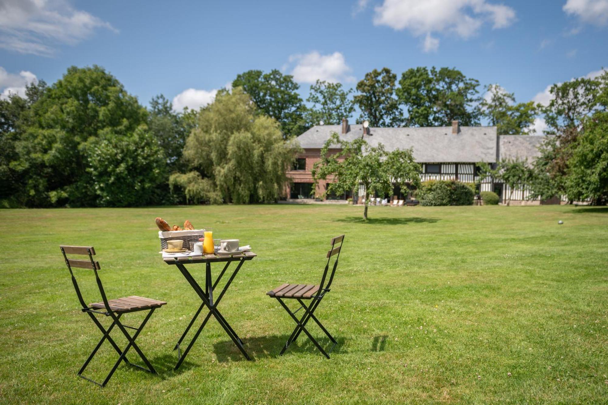 Hotel Le Manoir De La Campagne à Yebleron Extérieur photo